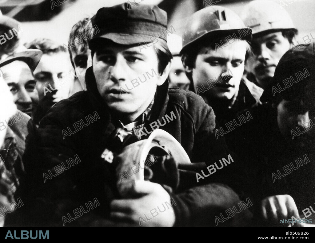 JERZY RADZIWLOWICZ in MAN OF IRON, 1981 (CZLOWIEK Z ZELAZA), directed by ANDRZEJ WAJDA. Copyright FILM POLSKI.