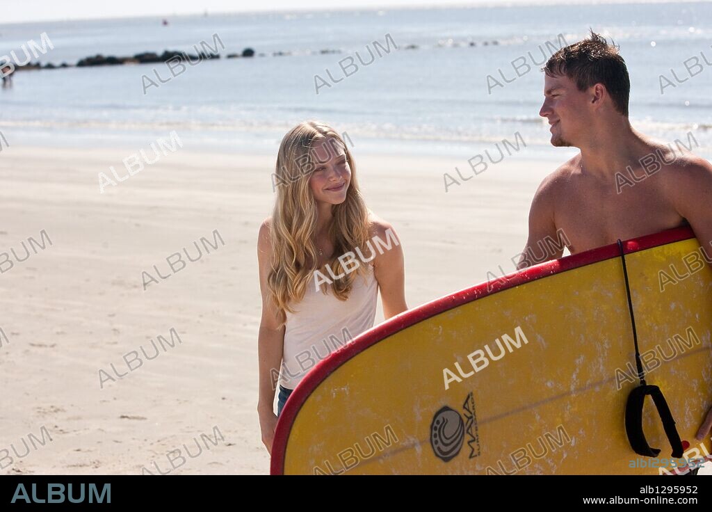 AMANDA SEYFRIED y CHANNING TATUM en QUERIDO JOHN, 2010 (DEAR JOHN), dirigida por LASSE HALLSTROM. Copyright RELATIVITY MEDIA/TEMPLE HILL PRODUCTIONS.