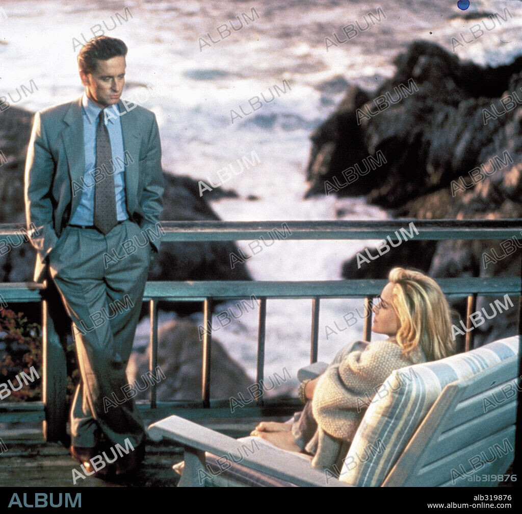 MICHAEL DOUGLAS and SHARON STONE in BASIC INSTINCT, 1992, directed by PAUL VERHOEVEN. Copyright TRI STAR PICTURES.