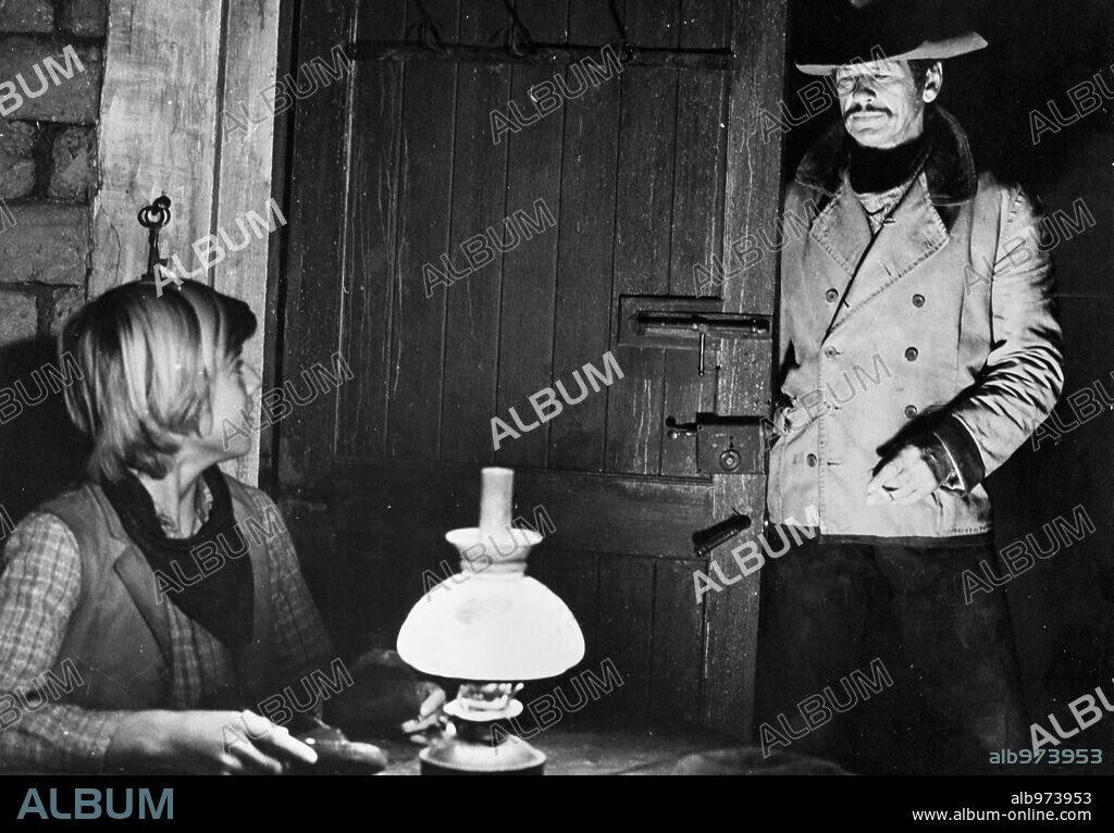 CHARLES BRONSON en CABALLOS SALVAJES, 1973 (VALDEZ, IL MEZZOSANGUE), dirigida por DUILIO COLETTI y JOHN STURGES.