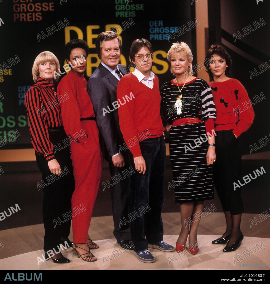 THE GRAND PRIZE - BEATE HOPF, JANITA KÜHNL, WIM THOELKE, candidate and winner RALF-PETER FIEDLER, SILVIA BRETSCHNEIDER, MARIANNE PRILL, broadcast on 13.10.1983.