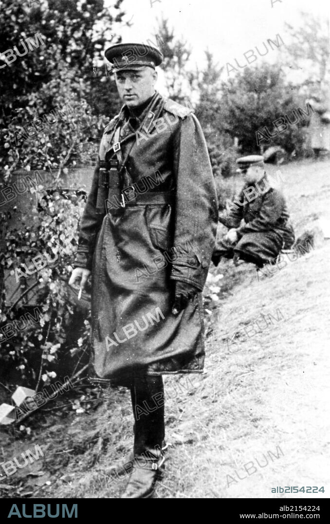 Commander of the soviet troops on the second belorussian front, marshal of the soviet union konstantin rokossovsky. 01/02/2013