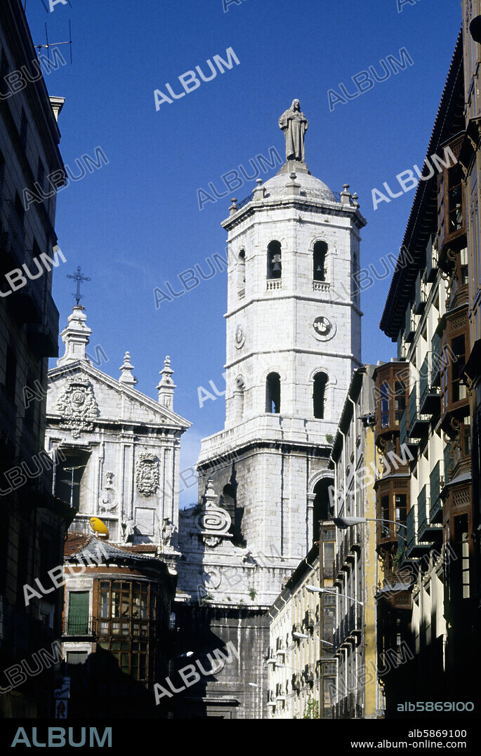 Catedral, torre / campanario (arquitectura barroca - clásica).