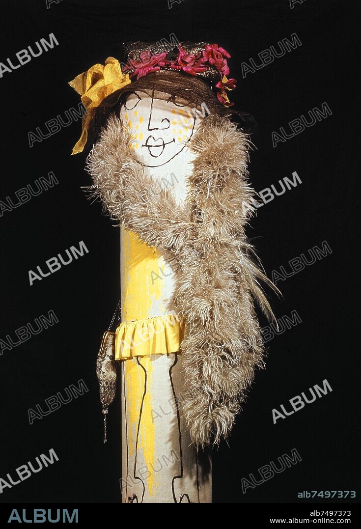 MARIONETA DEL TEATRO SOFIA - MUJER CON SOMBRERO.