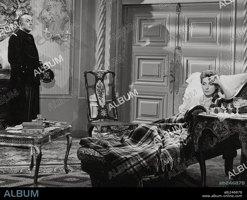 CHARLES BOYER y DANIELLE DARRIEUX en MADAME DE.. ., 1953, dirigida por MAX OPHÜLS.