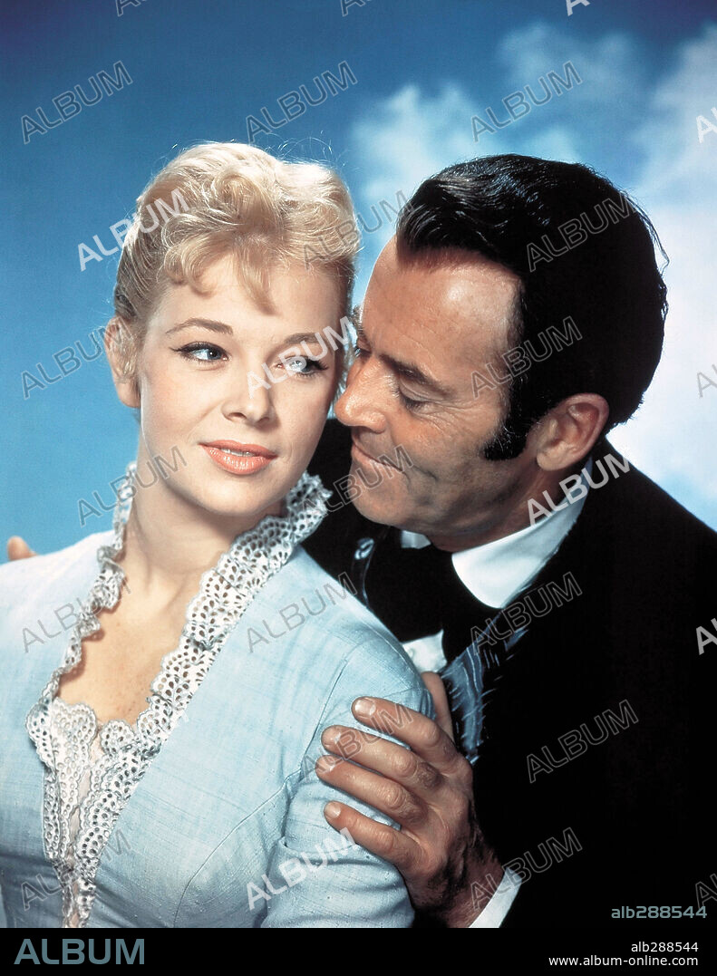DOLORES MICHAELS and HENRY FONDA in WARLOCK, 1959, directed by EDWARD DMYTRYK. Copyright 20TH CENTURY FOX.