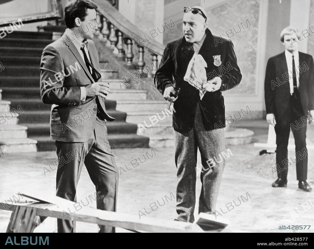 DAVID McCALLUM, ROBERT VAUGHN and TELLY SAVALAS in THE KARATE KILLERS, 1967, directed by BARRY SHEAR. Copyright M.G.M.