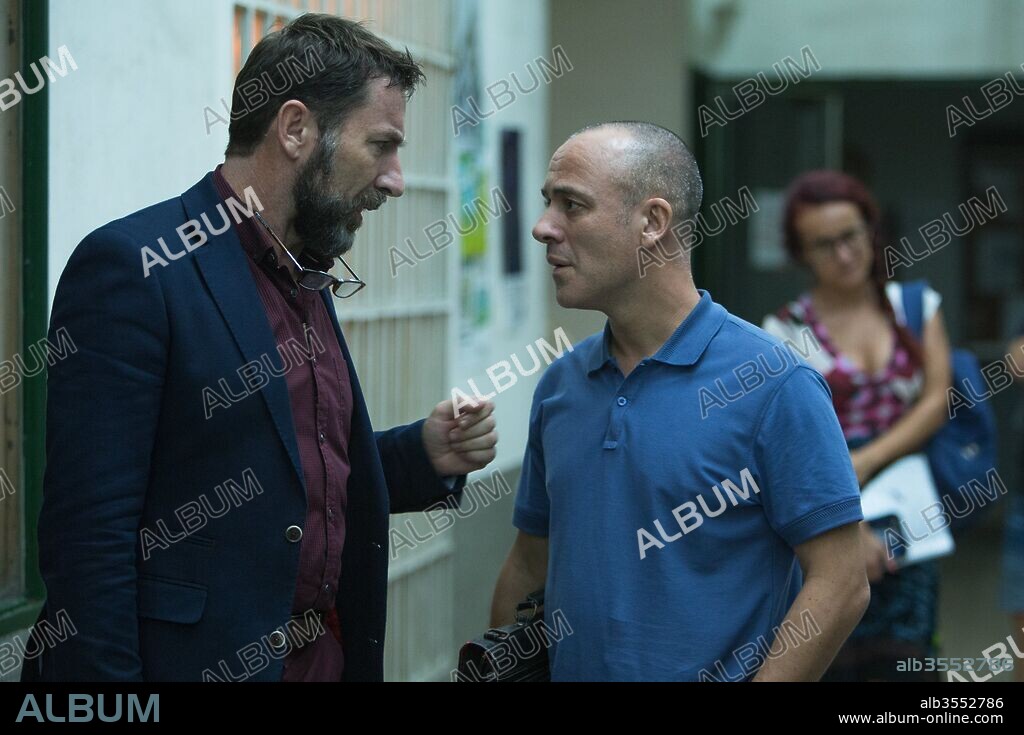 ANTONIO DE LA TORRE y JAVIER GUTIERREZ en EL AUTOR, 2017, dirigida por MANUEL MARTIN CUENCA. Copyright Icónica Producciones / Lazona / La Loma Blanca PC / Alebrije.