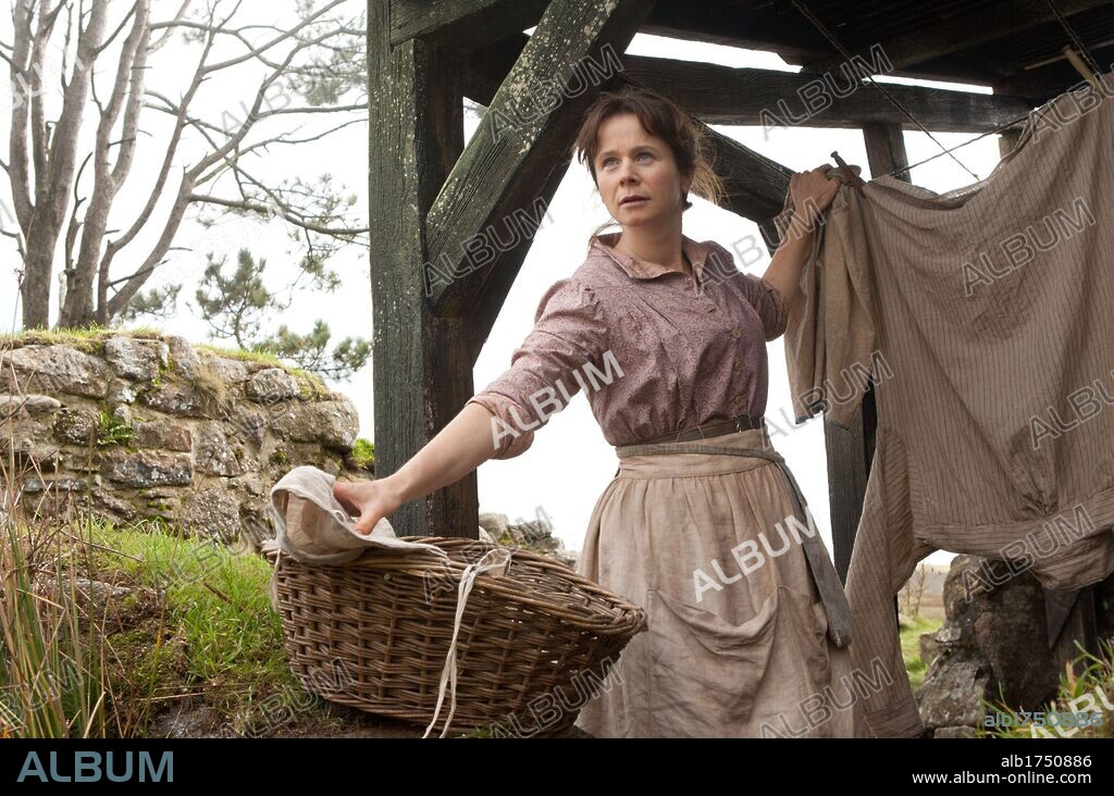 EMILY WATSON in WAR HORSE, 2011, directed by STEVEN SPIELBERG. Copyright TOUCHSTONE PICTURES / COOPER, ANDREW.