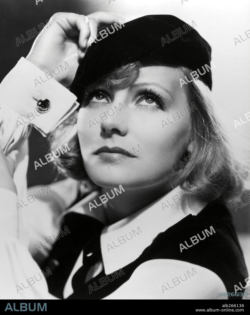 GRETA GARBO en COMO TÚ ME DESEAS, 1932 (AS YOU DESIRE ME), dirigida por GEORGE FITZMAURICE. Copyright M.G.M / BULL, CLARENCE SINCLAIR.