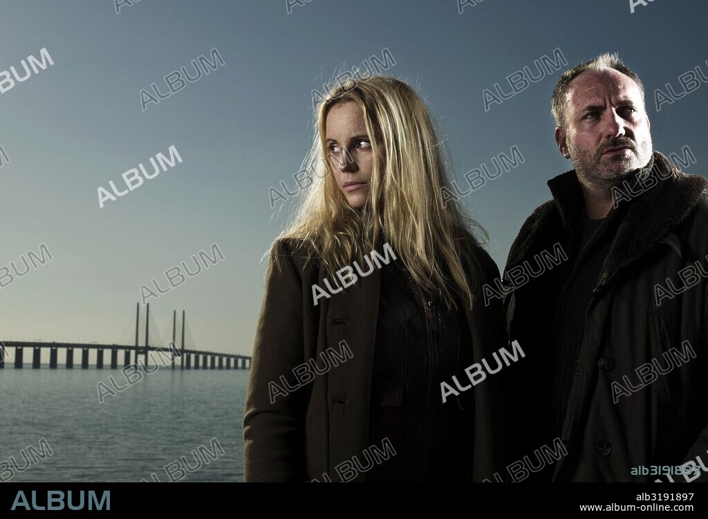 KIM BODNIA y SOFIA HELIN en BRON [EL PUENTE], 2011 (BRON / BROEN), dirigida por HENRIK GEORGSSON. Copyright FILMLANCE INTERNATIONAL AB / Cortesía. Temporada 1.