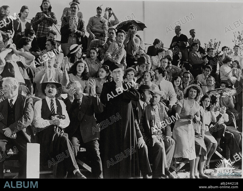 FERNANDEL en DON CAMILO, 1952 (DON CAMILLO), dirigida por JULIEN DUVIVIER. Copyright RIZZOLI - AMATO.