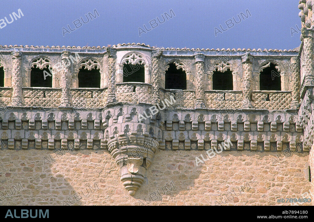 JUAN GUAS. MATACAN Y GALERIA GOTICA DEL CASTILLO DE MANZANARES EL REAL - SIGLO XV.