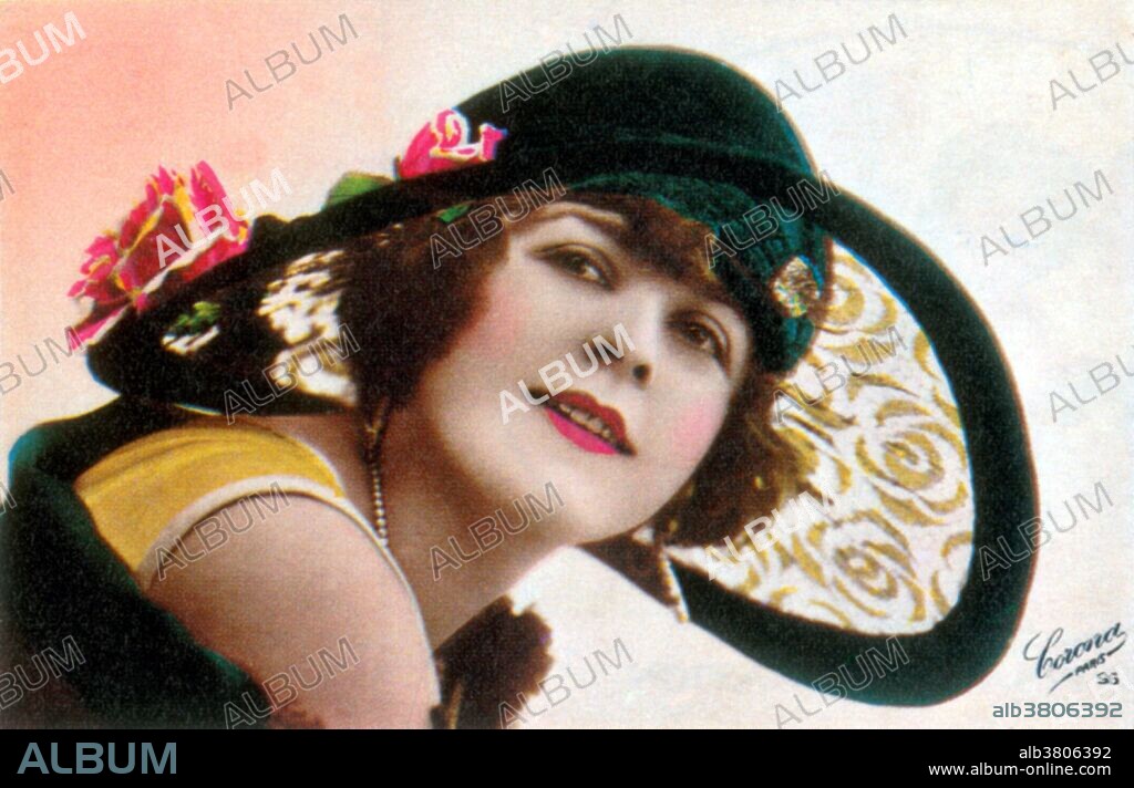 French Sun Hat Postcard 1920s Album alb3806392