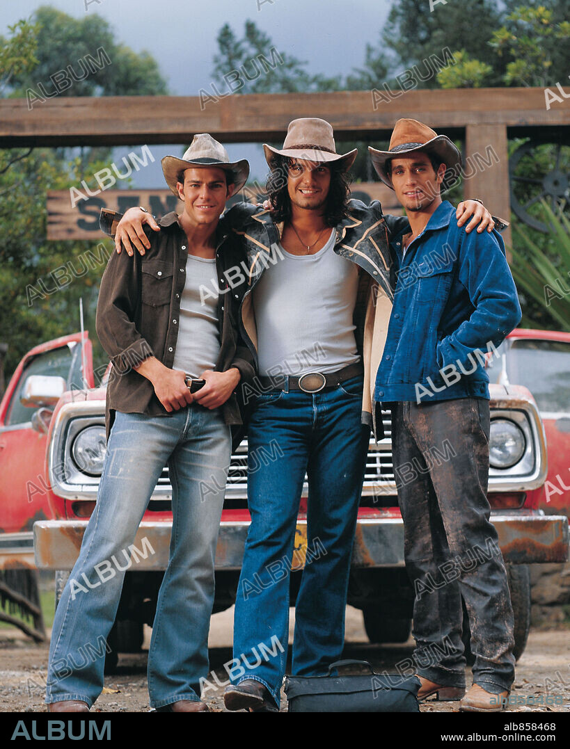 JUAN A. BAPTISTA, MARIO CIMARRO and MICHEL BROWN in PASION DE GAVILANES, 2003 (PASION DE GAVILANES-TV), directed by RODRIGO TRIANA. Copyright RTI TELEVISION.