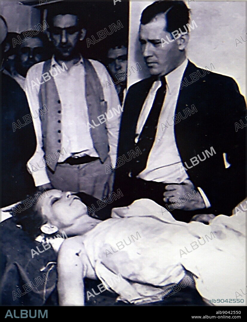 Clyde Chestnut Barrow. Bonnie Elizabeth Parker (October 1, 1910 - May 23, 1934) and Clyde Chestnut Barrow (March 24, 1909 - May 23, 1934) were an American criminal couple who travelled the Central United States with their gang during the Great Depression, known for their bank robberies, although they preferred to rob small stores or rural funeral homes. Their exploits captured the attention of the American press and its readership during what is occasionally referred to as the "public enemy era" between 1931 and 1934. They are believed to have murdered at least nine police officers and four civilians.