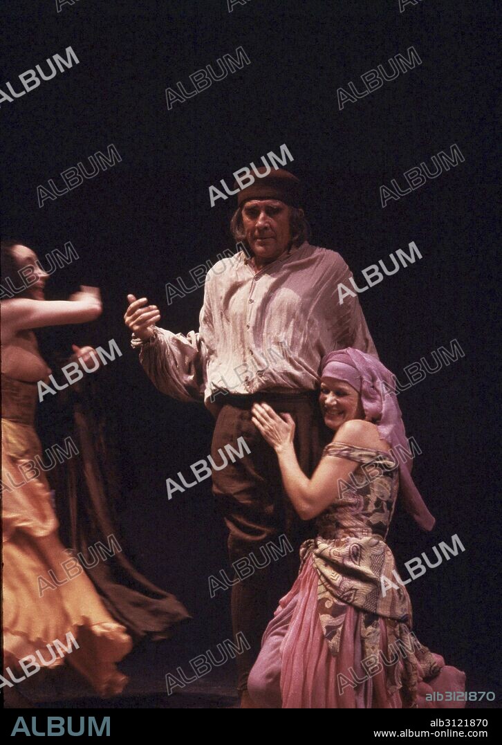 REINA , MARIA MANUELA  ESCRITORA ESPAÑOLA  TEATRO." LUTERO " O " LA LIBERTAD ESCLAVA " , REPRESENTACION TEATRAL EN MADRID , AÑO 1987.