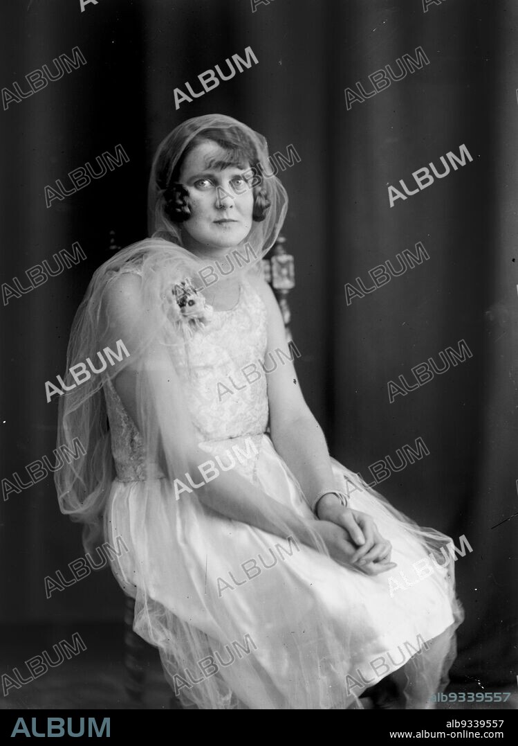 Miss Oldham, Berry & Co, photography studio, circa 1920, Wellington.