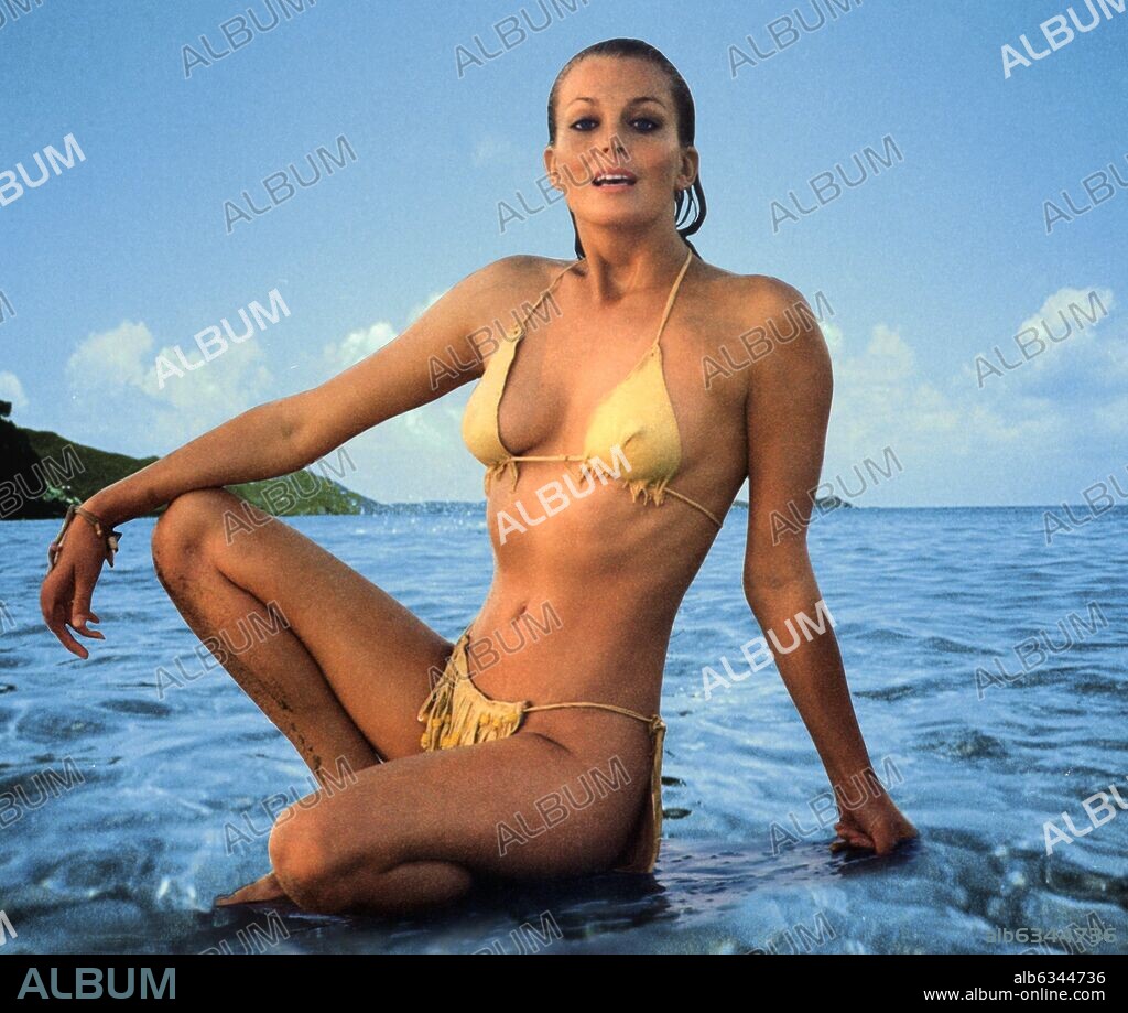 BO DEREK in TARZAN, THE APE MAN, 1981, unter der Regie von JOHN DEREK. Copyright dpa / M.G.M/UNITED ARTIST. Tarzan, Herr des Urwalds (Tarzan the ape man, USA 1981, Regie: John Derek) Bo Derek / Publicity-Foto, Bikini, Erotik, erotisch /------- WICHTIG: Nutzung nur redaktionell mit Filmtitelnennung bzw. Berichterstattung über diesen Film. Buch- und Kalendernutzungen nur nach Absprache. --- IMPORTANT: To be used solely for editorial coverage of this specific motion picture/tv programme.
