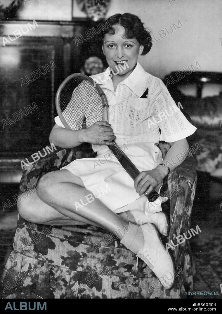 Late Sophia Stewart - Died June 1977 - Stage And Screen. May 20, 1935.