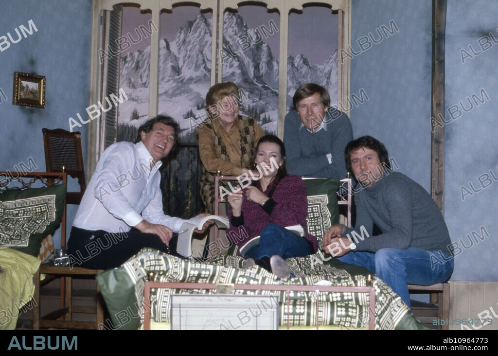 The actors (from left) Harald Leipnitz, Trude Breitschopf, Iris Berben, Horst Janson and Stefan Behrens, Germany 1970s.