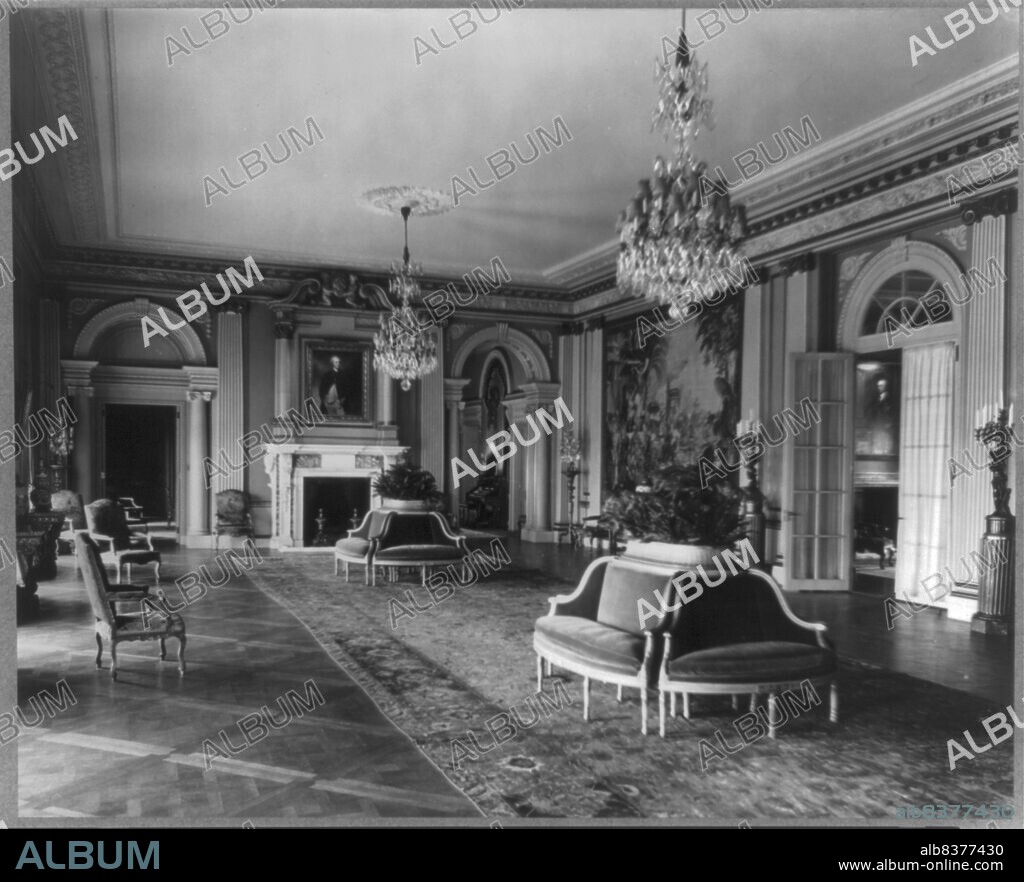 FRANCES BENJAMIN JOHNSTON. Whitemarsh Hall, Edward Townsend Stotesbury house, Wyndmoor, Pennsylvania, 1922 or 1923. House architecture: Horace Trumbauer, completed 1922. Terrace Landscape: Jacques-Auguste-Henri Gre´ber.