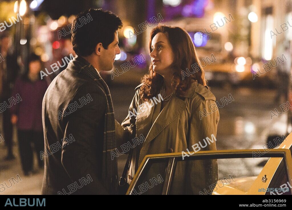 BRIE LARSON and MAX GREENFIELD in THE GLASS CASTLE, 2017, directed by DESTIN DANIEL CRETTON. Copyright LIONSGATE.
