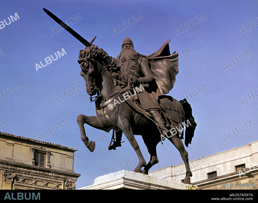 JUAN CRISTOBAL (1897-1961). ESTATUA ECUESTRE DEL CID REALIZADA EN 1955 - SIGLO XX - FOTO AÑOS 60.