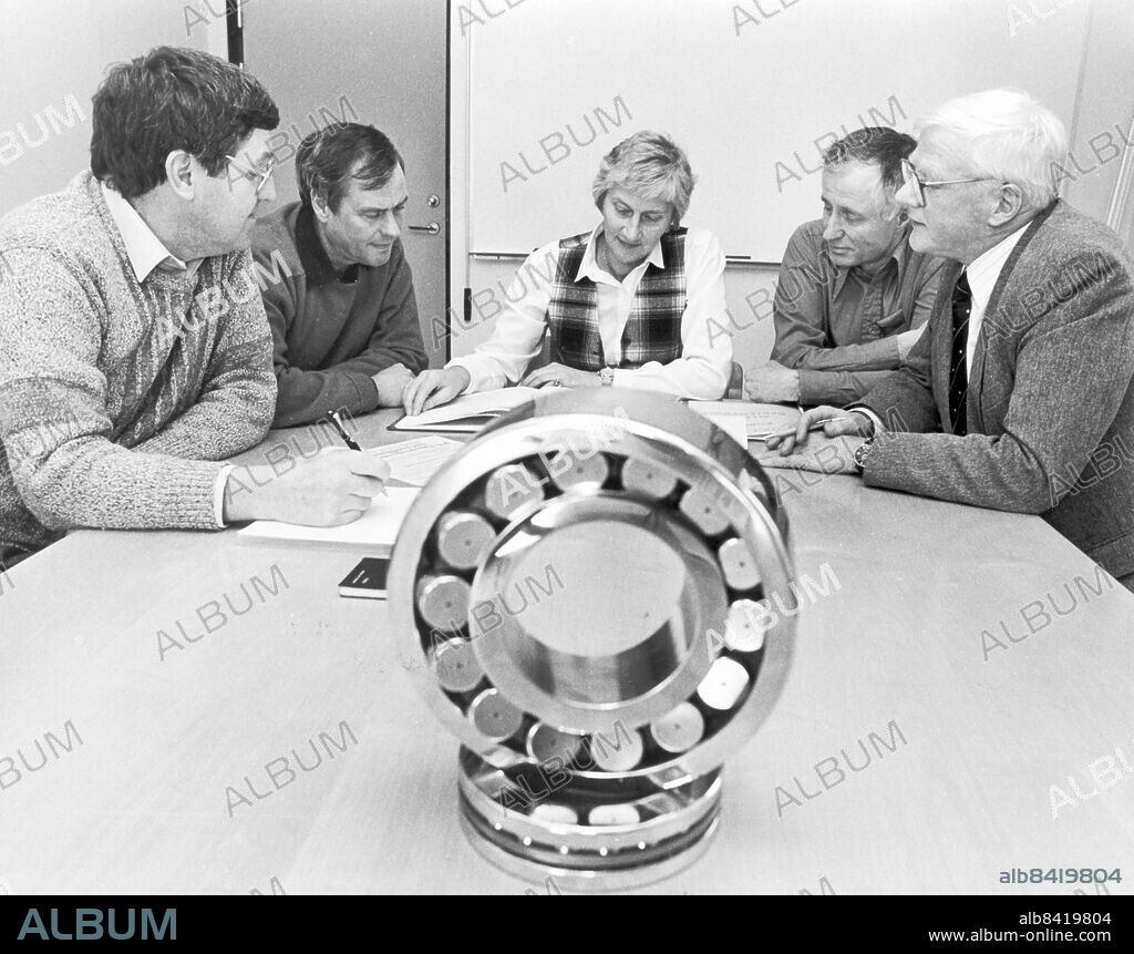 Göteborg 1986-03-27. Snart kan det bli strejk på SKF. På bilden ses strejkledningen bestående av Per-Olof Friman, Lars-Erik Carlsson, Inger Stenström och Lars Eriksson *** Local Caption *** GP Foto: Lars Alexi. KAMAREREPORTAGE.