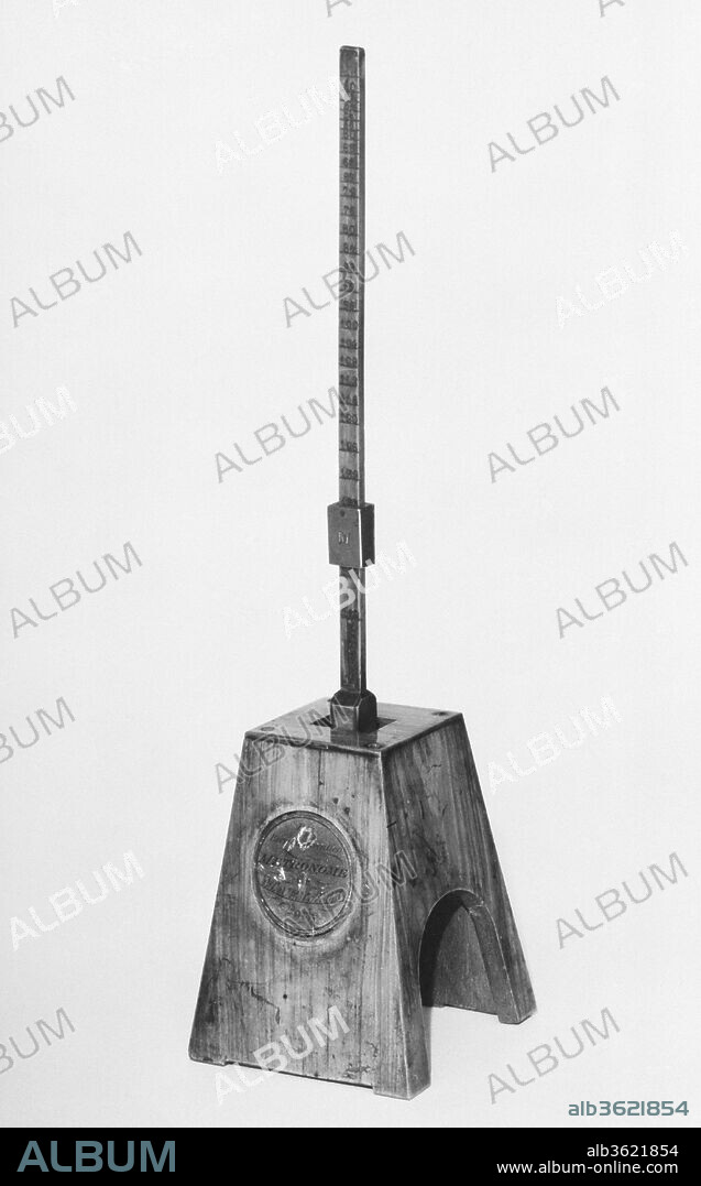 Metronome. Culture: French. Dimensions: H.: 28 cm (11.02 in.); Base: 7.1 cm (2.8.in.) square; (bottom); Base: 9.1 cm (3.6 in.) tall. Maker: Johann Nepomuk Maelzel (German, Regensburg 1772-1838 La Guaira, Venezuela). Date: ca. 1821.