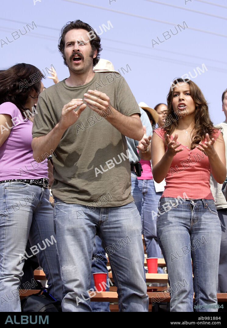 JASON LEE and NADINE VELAZQUEZ in MY NAME IS EARL, 2005, directed by CHRIS KOCH and MARC BUCKLAND. Copyright 20TH CENTURY FOX.