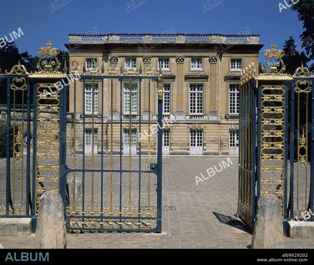 ANGE-JACQUES GABRIEL (1698-1782). EL PEQUENO TRIANON - SIGLO XVIII - BARROCO FRANCES.