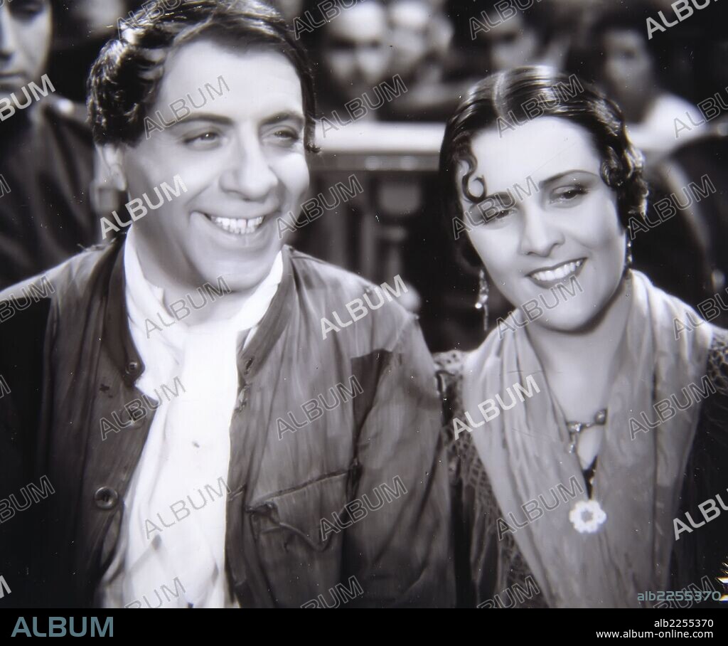 PELICULA : MORENA CLARA , 1936. DIRECTOR FLORIAN REY. ACTORES IMPERIO ARGENTINA , MIGUEL LIGERO.