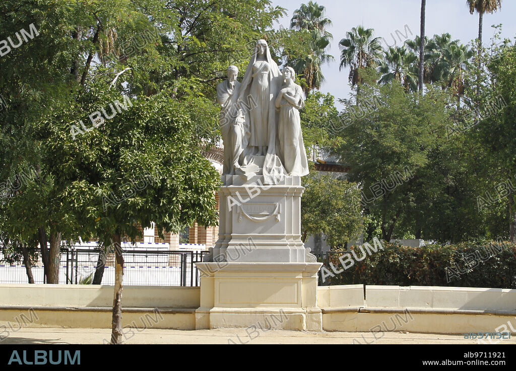 Sevilla, 03/09/2014. La glorieta de Covadonga del parque de María Luisa. Foto: Vanessa Gómez Archsev.