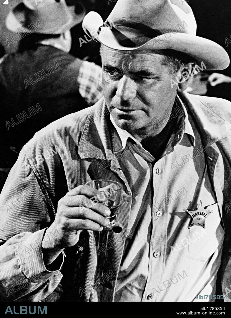 GLENN FORD en DUELO A MUERTE EN RIO ROJO, 1967 (THE LAST CHALLENGE), dirigida por RICHARD THORPE. Copyright METRO-GOLDWYN-MAYER.