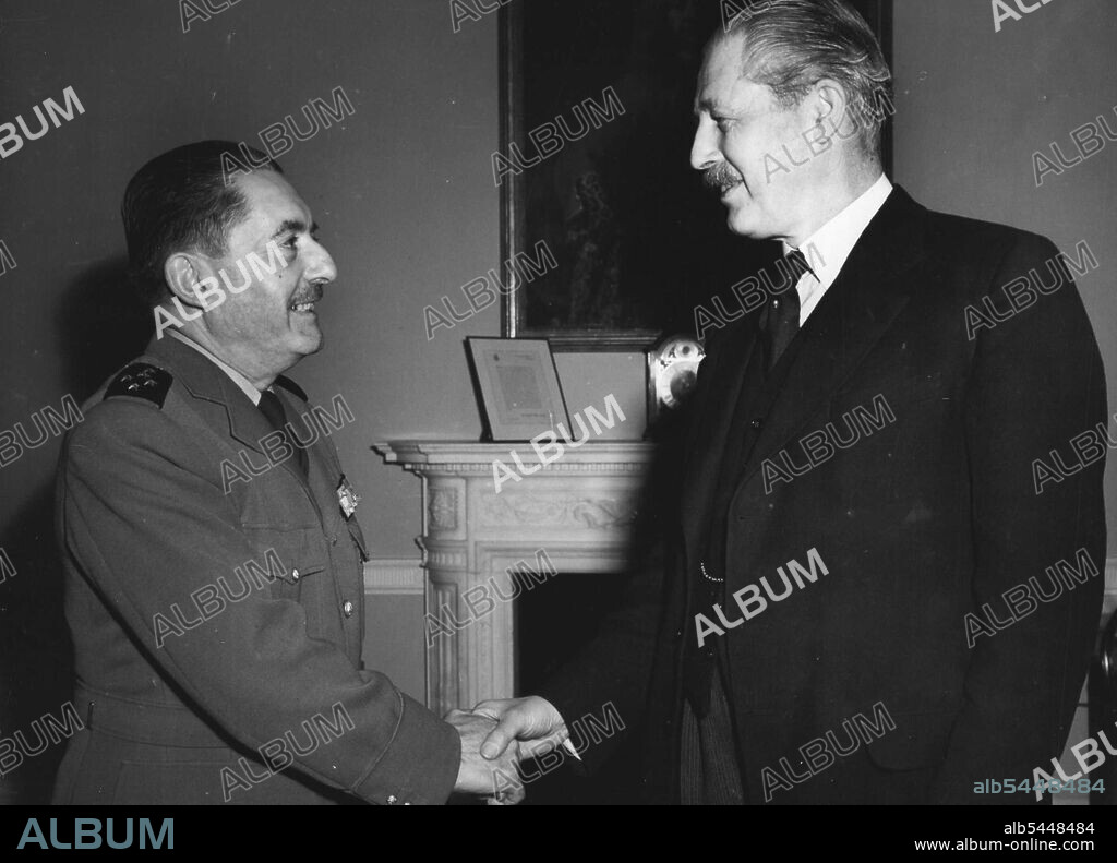 French Chief at Defence Minister - Mr. Harold MacMillan, the new Minister of Defence, greets General Guillaume, French chief of staff and chairman of the military committee of NATO, who arrived in London today for talks with the Minister and Service chiefs. November 08, 1954.