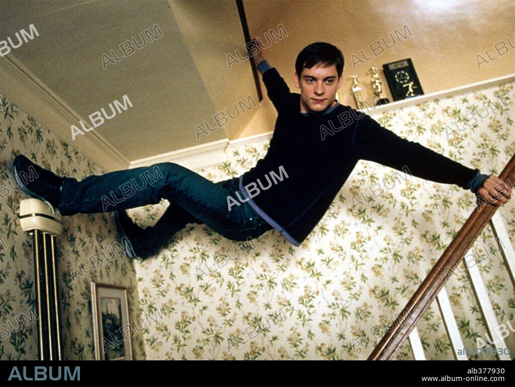 TOBEY MAGUIRE en SPIDERMAN, 2002 (SPIDER-MAN), dirigida por SAM RAIMI. Copyright COLUMBIA PICTURES/MARVEL ENTERTAINMENT / ROSENTHAL, ZADE.