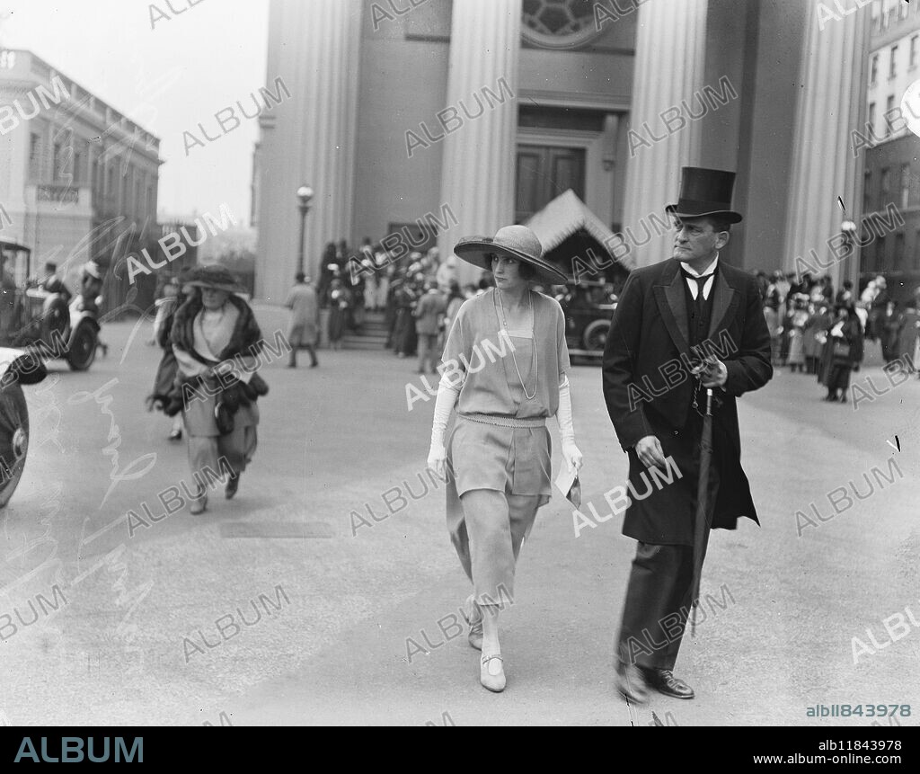 The Hon Diamond Hardinge Weds. The Hon Diamond Hardinge and Captain R Abercromby , M C were married at the Guards Chapel , Wellington Barracks. The Marquis of Bath and his daughter Lady Mary Thynne. 12 June 1923.