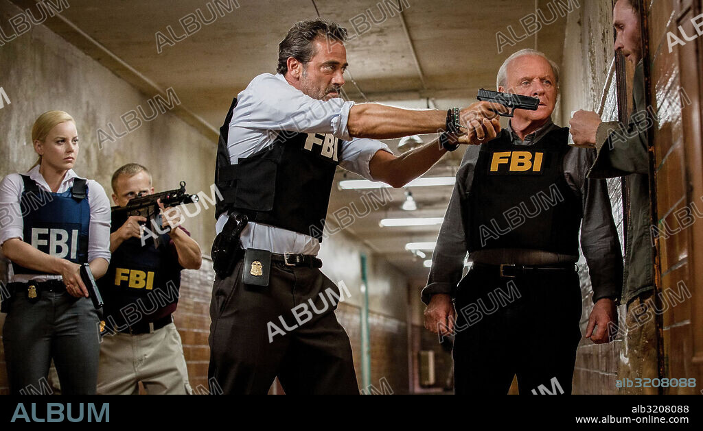 ABBIE CORNISH, ANTHONY HOPKINS y JEFFREY DEAN MORGAN en PREMONICIÓN, 2015 (SOLACE), dirigida por ALFONSO POYART. Copyright EDEN ROCK MEDIA/FILMNATION ENTERTAINMENT/FLYNN PICTURE COMPA.