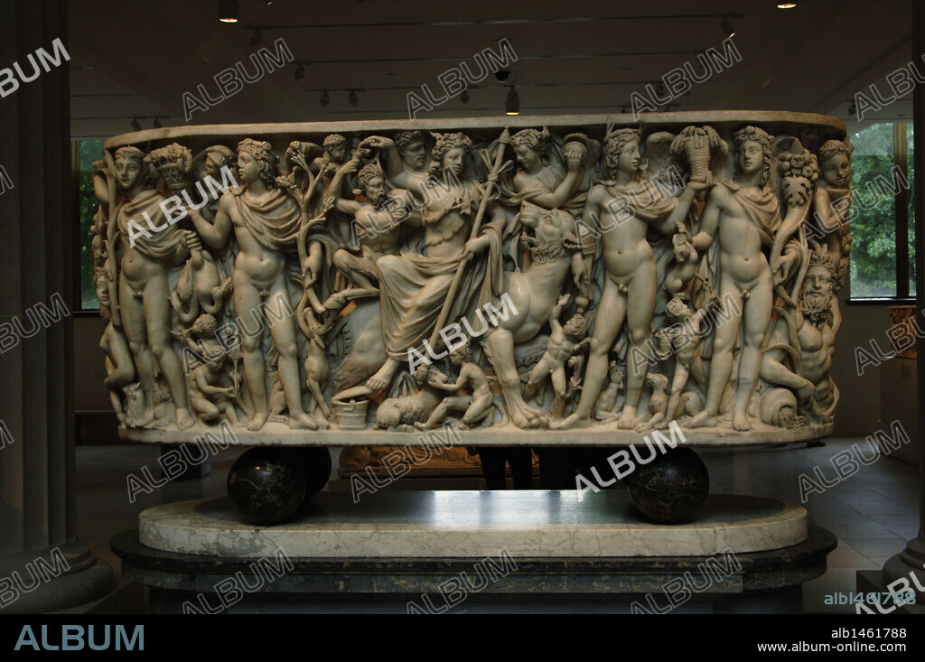 Roman Art. Marble sarcophagus with the Triumph of Dionysos and the Seasons. Ca. 260-270. Late Imperial, Gallienic. Probably comes from Rome. Metropolitan Museum of Art. New York. United States.
