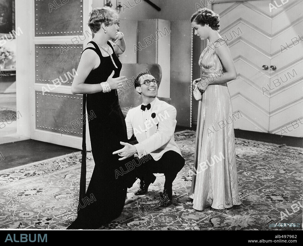 HAROLD LLOYD and HELEN MACK in THE MILKY WAY, 1936, directed by LEO MCCAREY. Copyright PARAMOUNT PICTURES.
