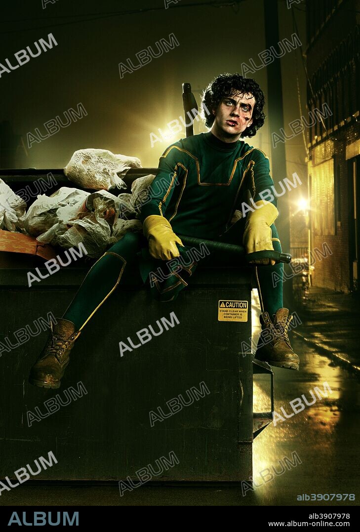 AARON TAYLOR-JOHNSON en KICK-ASS: LISTO PARA MACHACAR, 2010 (KICK-ASS), dirigida por MATTHEW VAUGHN. Copyright MARV FILMS/PLAN B ENTERTAINMENT.