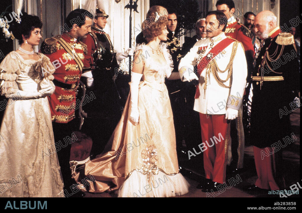 PETER SELLERS en EL ESTRAFALARIO PRISIONERO DE ZENDA, 1979 (THE PRISONER OF ZENDA), dirigida por RICHARD QUINE. Copyright UNIVERSAL PICTURES.