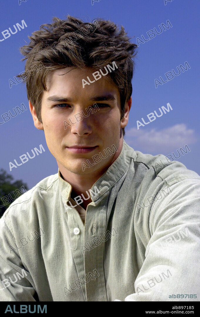 LOGAN BARTHOLOMEW in LOVE'S ABIDING JOY, 2006, directed by MICHAEL LANDON JR.. Copyright HALLMARK / TRUEBLOOD, JAMIE.