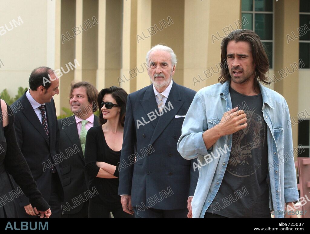 Alicante 14/05/2008 Presentación película Triage. Colin Farell, Paz
Vega, Christopher Lee, José María Rodriguez Galant (Director Ciudad de
la Luz) y José Luis Villanueva (Director General Coordinación
Proyectos)
Foto Juan Carlos Soler
archdc.