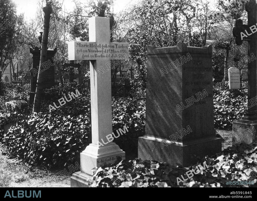 zu: Hegel, Georg Wilhelm Friedrich; Philosoph; 1770-1831. Grabstätte Marie Hegels, geb. Tucher, neben ihrem Ehemann Georg Wilhelm Friedrich Hegel auf dem Dorotheenstädtischen Friedhof in Berlin. Foto, undat.