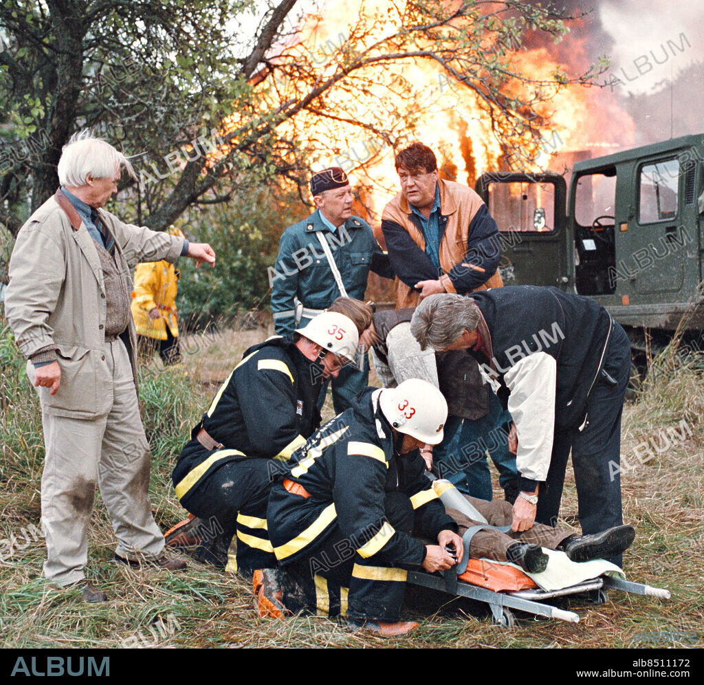 Göteborgs-TV - SVT- Polisen och pyromanen 1994 - Per Oscarsson, Alf Nilsson Stefan Ljungqvist, Evert Lindqvist och Sonny Johnsson *** Local Caption *** . KAMERAREPORTAGE.