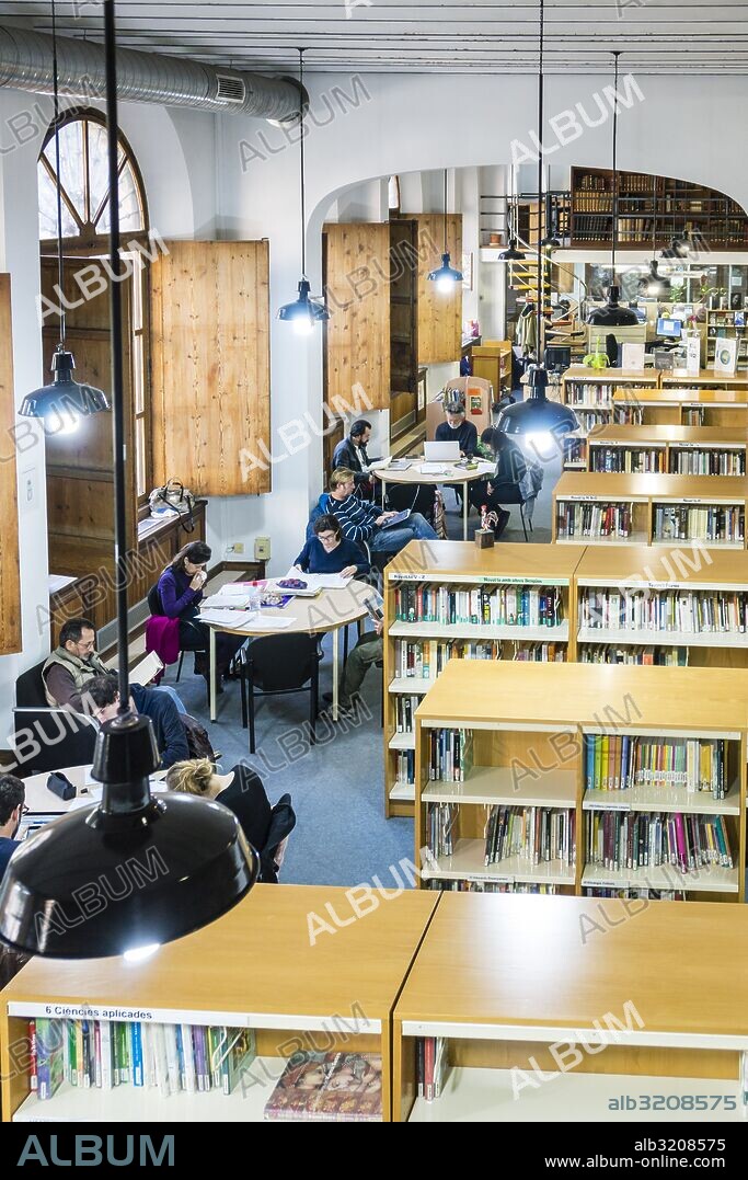 Biblioteca de Cultura Artesana,Centre Cultural la Misericòrdia ,Palma de Mallorca , Mallorca, Balearic islands, spain.