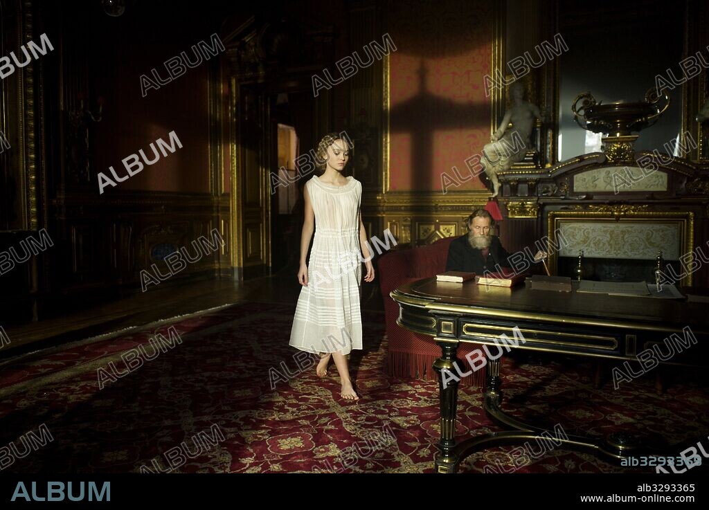 LILY-ROSE DEPP dans LA DANSEUSE, 2016, réalisé par STÉPHANIE DI GIUSTO. Copyright LES PRODUCTIONS DU TRESOR/WILD BUNCH/ORANGE STUDIO/RTBF.