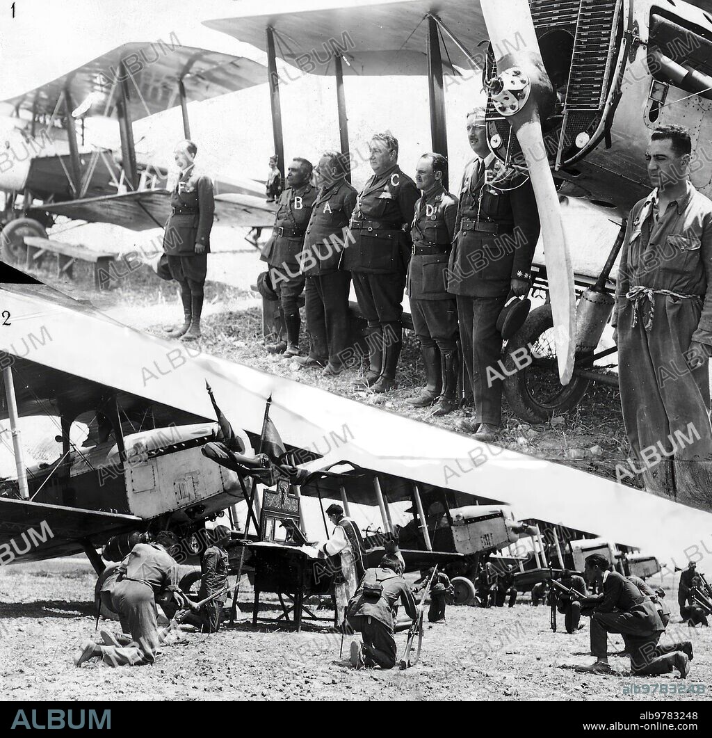 24 julio 1926. Melilla. Inauguración del aeródromo del capitán Herraiz. 1.- los Generales Sanjurjo (A), Castro Girona (B), Goded (D); El coronel Kindelan (E) y el comandante Gallarza (F) durante la misa de Campaña. 2.- la misa Celebrada en el altar Instalado en un Aeroplano. Foto: zarco.